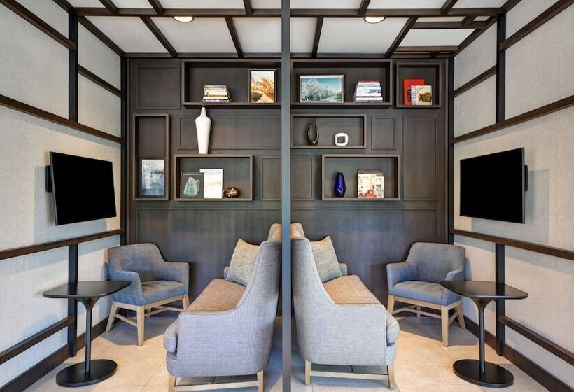 Отель Hyatt Place Fresno