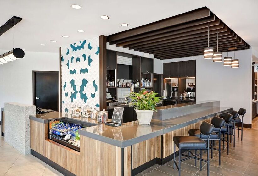 Отель Hyatt Place Fresno