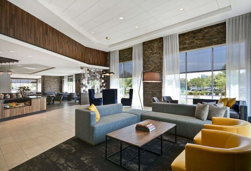 Отель Hyatt Place Fresno