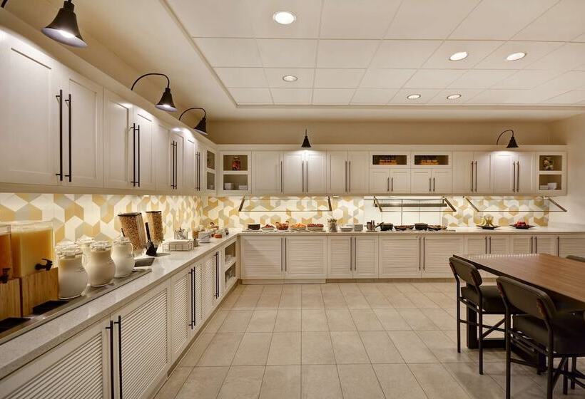 Отель Hyatt Place Fresno