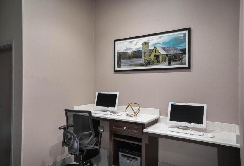 ホテル La Quinta By Wyndham West Memphis