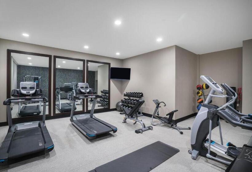 ホテル La Quinta By Wyndham West Memphis