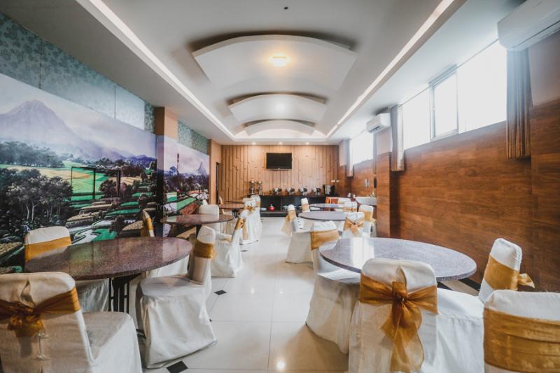 فندق Reddoorz Plus Near Universitas Negeri Makassar