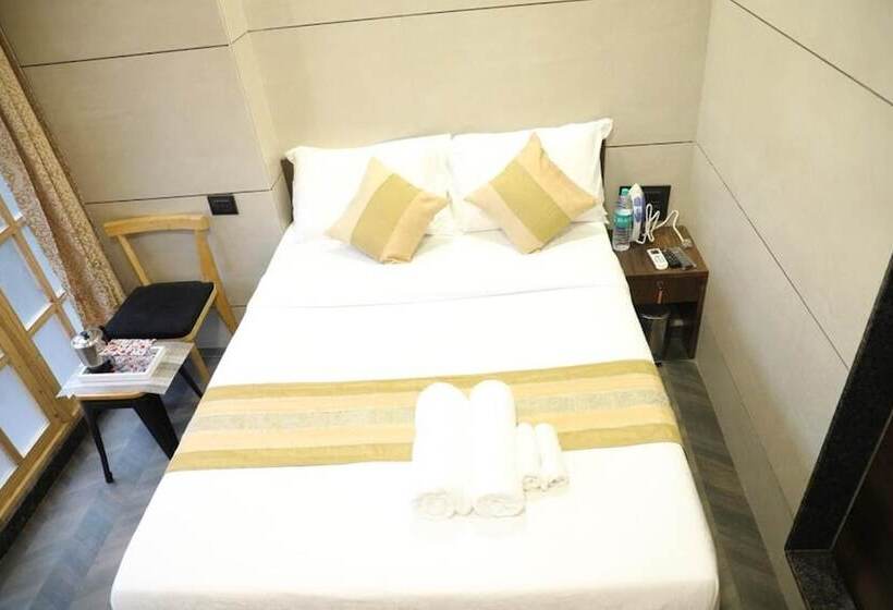 فندق Rooms Dadar Near Station