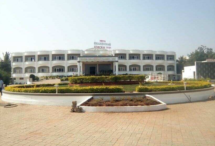 فندق Shashinag Clarks Inn