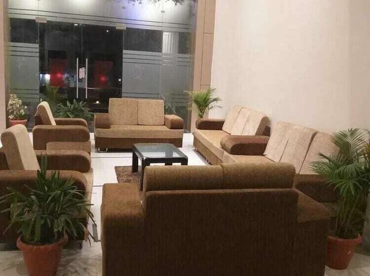 בית מלון כפרי Shashinag Clarks Inn