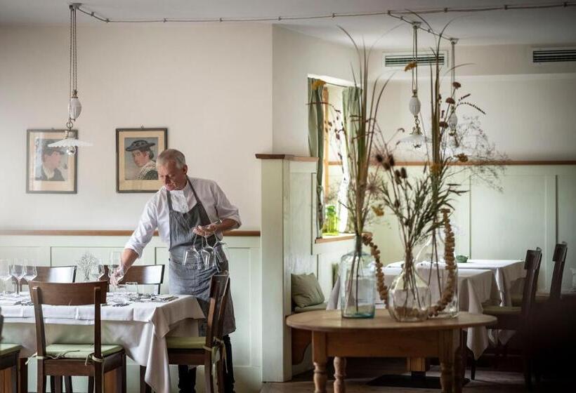 酒店 Weingut Stroblhof