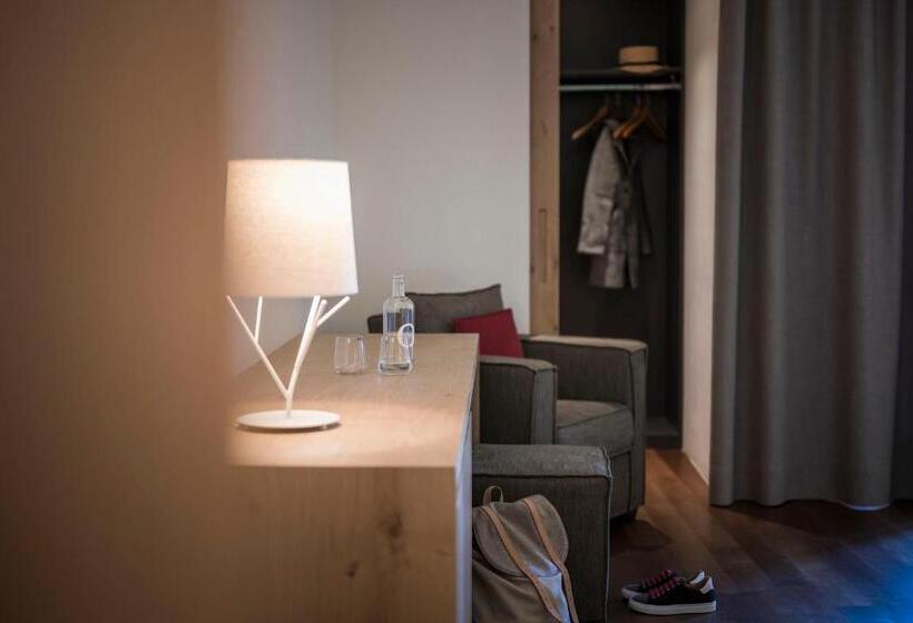 酒店 Weingut Stroblhof