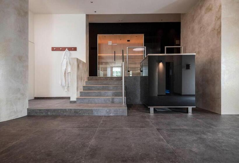 酒店 Weingut Stroblhof