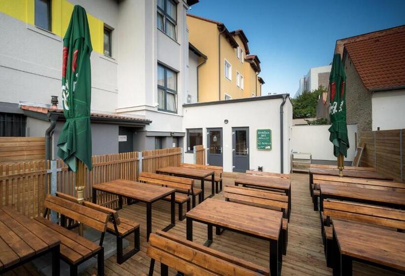 펜션 Apartmany U Gigantu