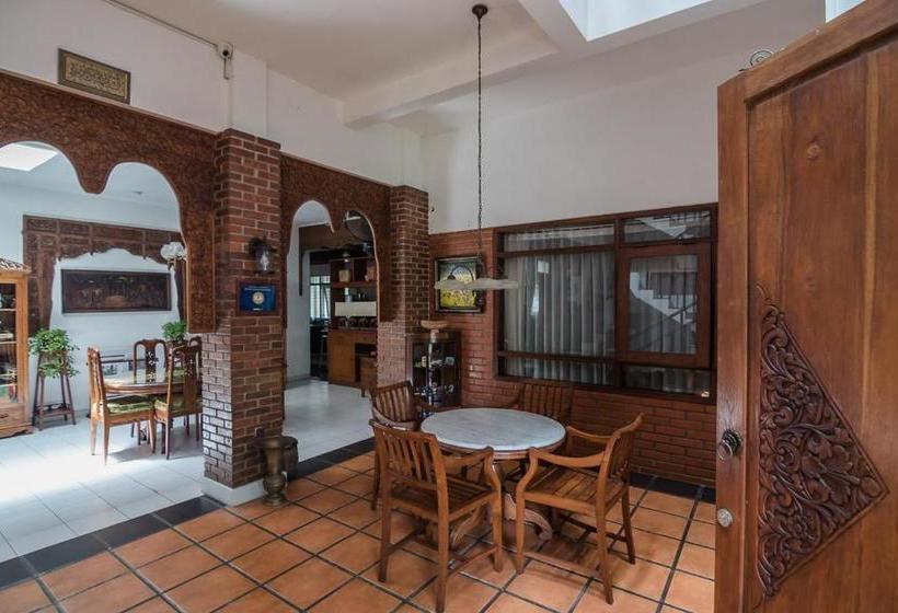 膳宿费 Sekararum Butik Syariah Guesthouse