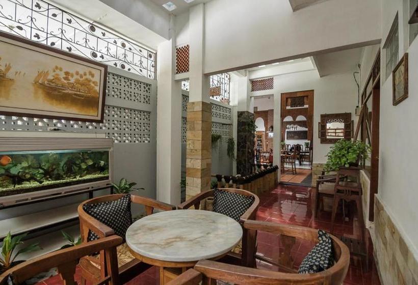 膳宿费 Sekararum Butik Syariah Guesthouse