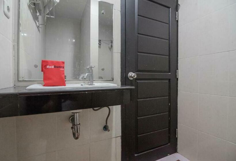 펜션 Reddoorz Syariah Near Jamtos Jambi