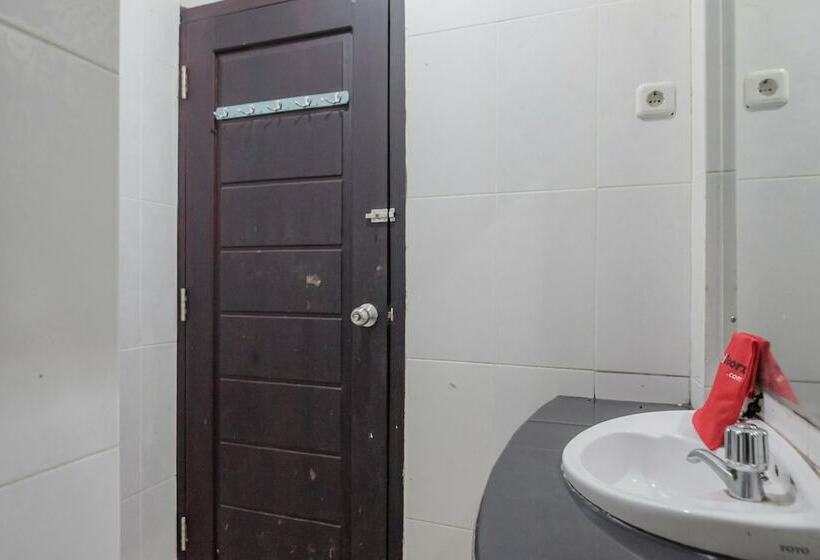 펜션 Reddoorz Syariah Near Jamtos Jambi