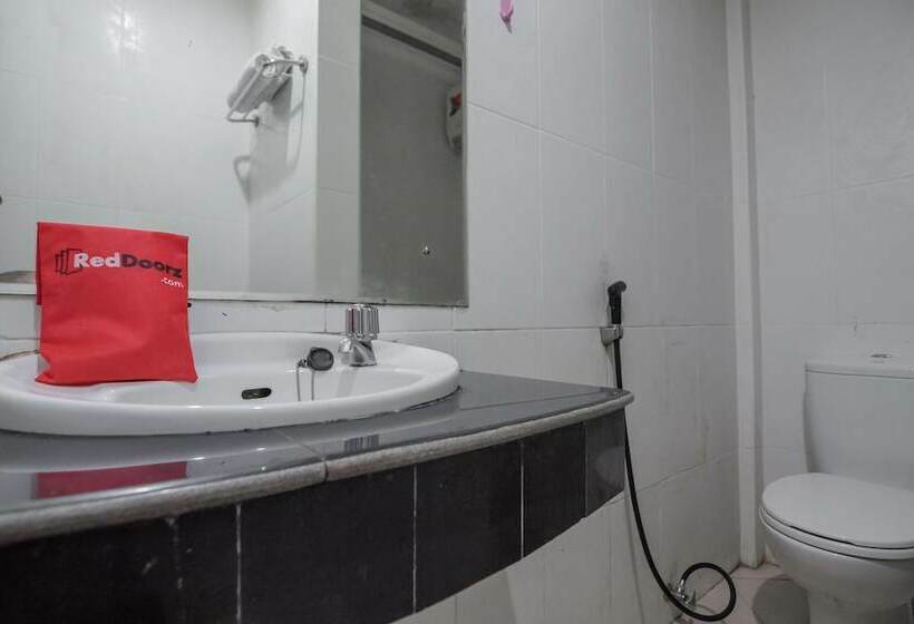 펜션 Reddoorz Syariah Near Jamtos Jambi