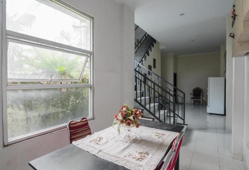 펜션 Reddoorz Syariah Near Jamtos Jambi