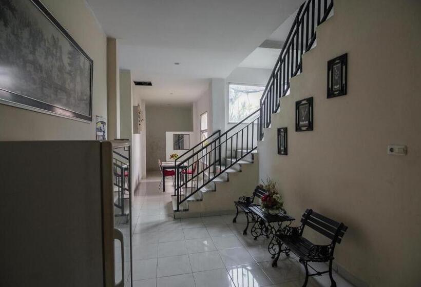 펜션 Reddoorz Syariah Near Jamtos Jambi