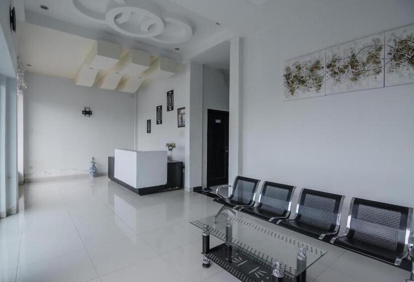 펜션 Reddoorz Syariah Near Jamtos Jambi