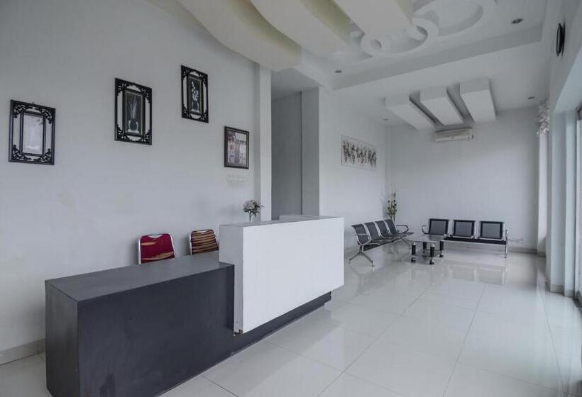 펜션 Reddoorz Syariah Near Jamtos Jambi