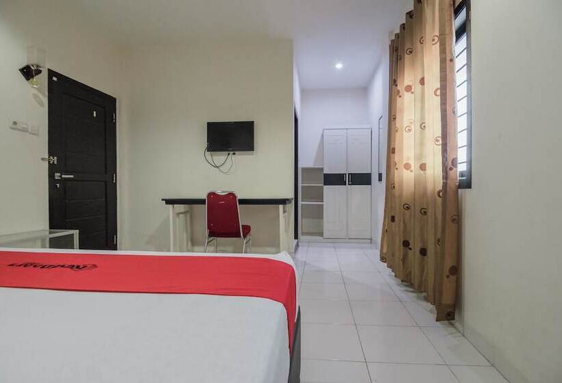 펜션 Reddoorz Syariah Near Jamtos Jambi