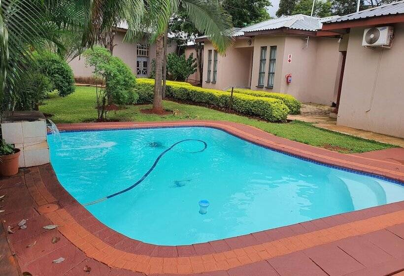 פנסיון Rs Garden Guesthouse