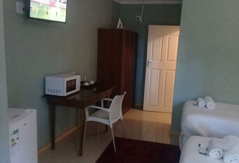 פנסיון Rs Garden Guesthouse