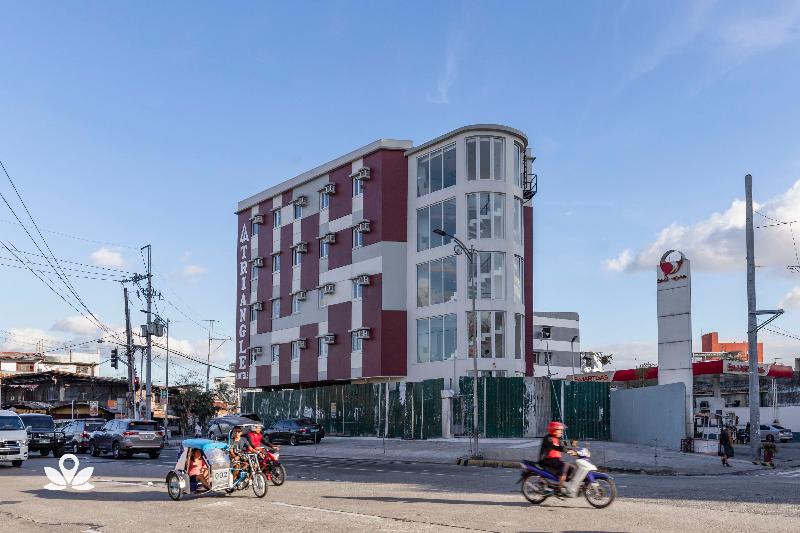 Zen Rooms Triangle Hotel Manila