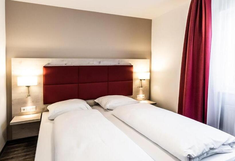 旅馆 Gästehaus Stahuber