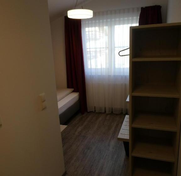 旅馆 Gästehaus Stahuber