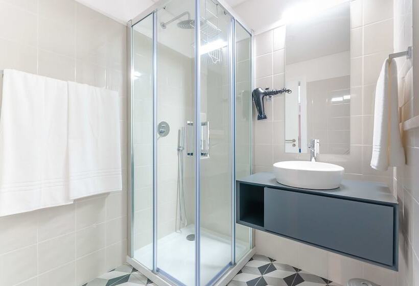 تختخواب و صبحانه Nlc Rooms & Suites