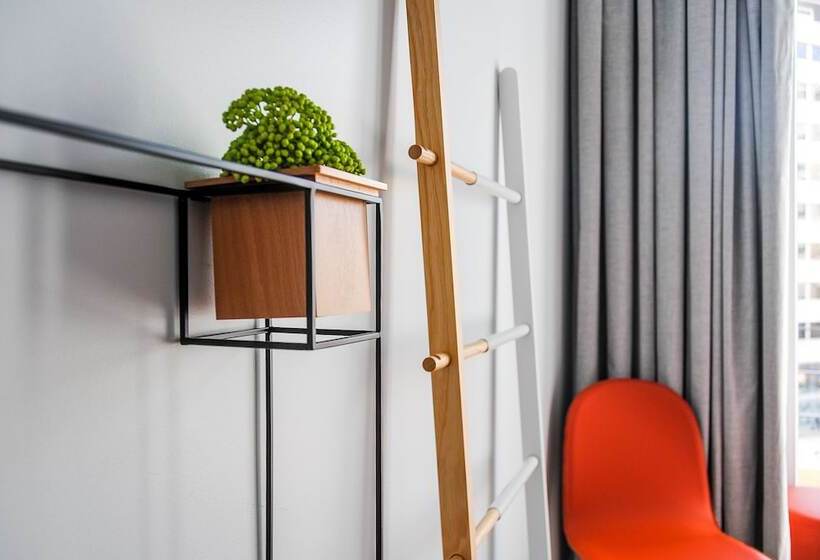 تختخواب و صبحانه Nlc Rooms & Suites