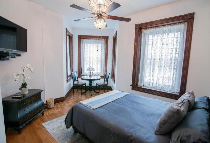 George Washington Wood Bed & Breakfast