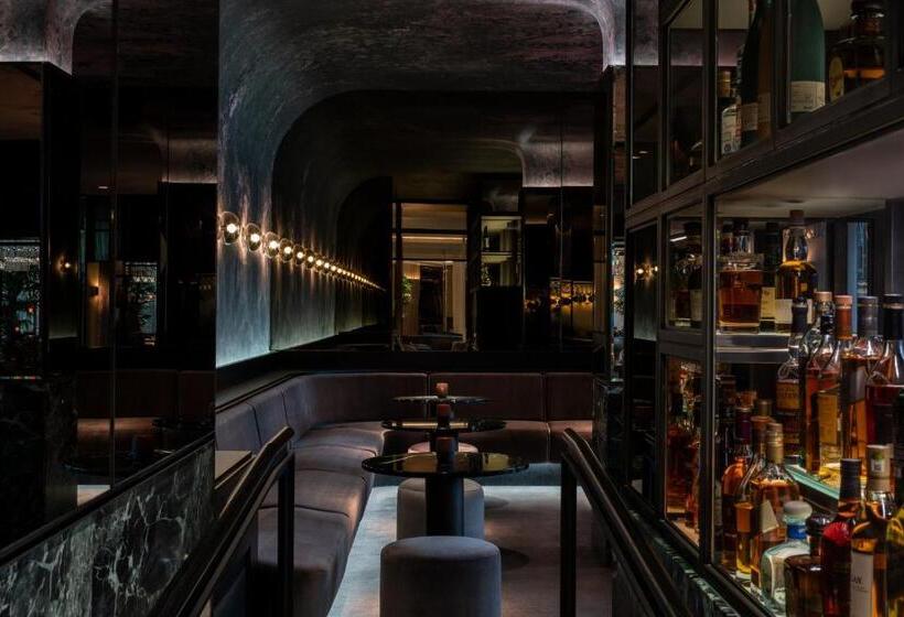 Four Seasons Hotel Montreal