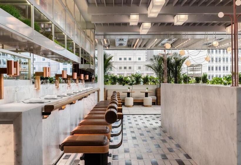 Four Seasons Hotel Montreal