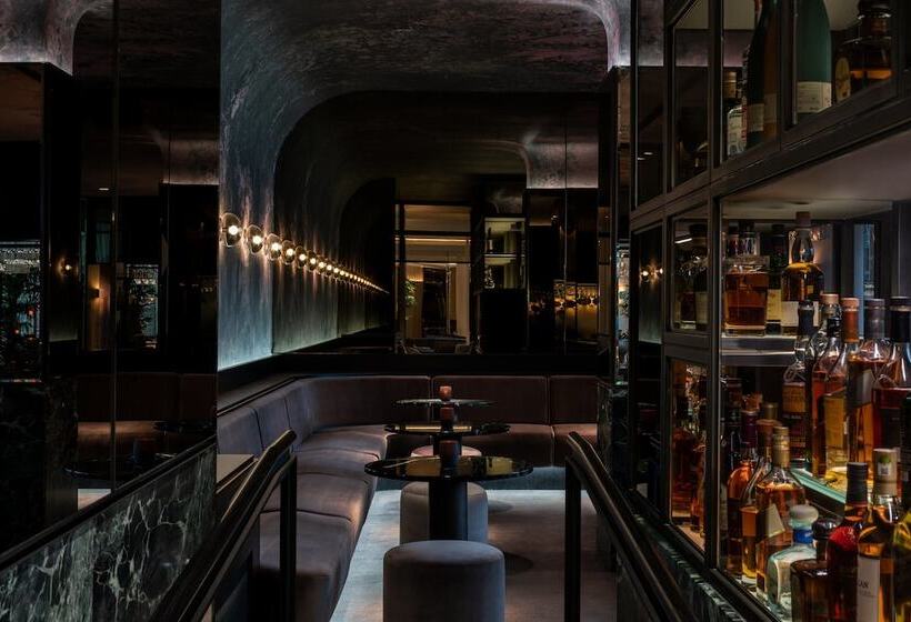 Four Seasons Hotel Montreal