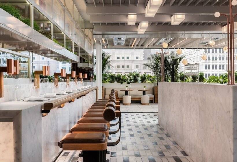 Four Seasons Hotel Montreal