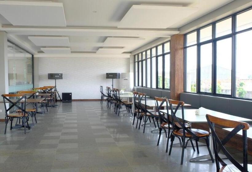 هتل Kuraya Residence Lampung