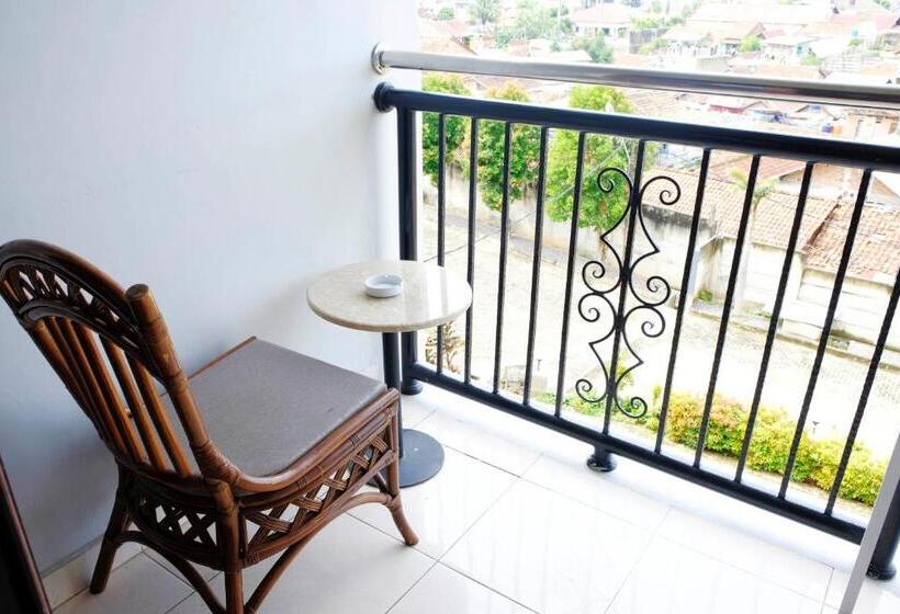 هتل Kuraya Residence Lampung