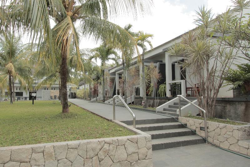 Отель Kuraya Residence Lampung