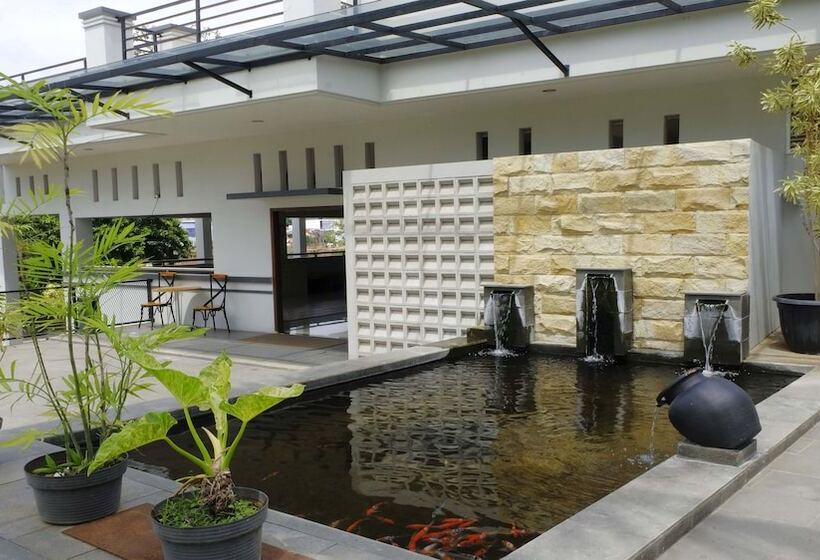 هتل Kuraya Residence Lampung