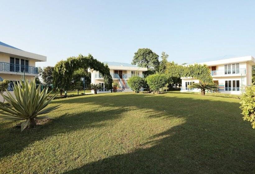 בית מלון כפרי Oyo 19862 The Fun Valley