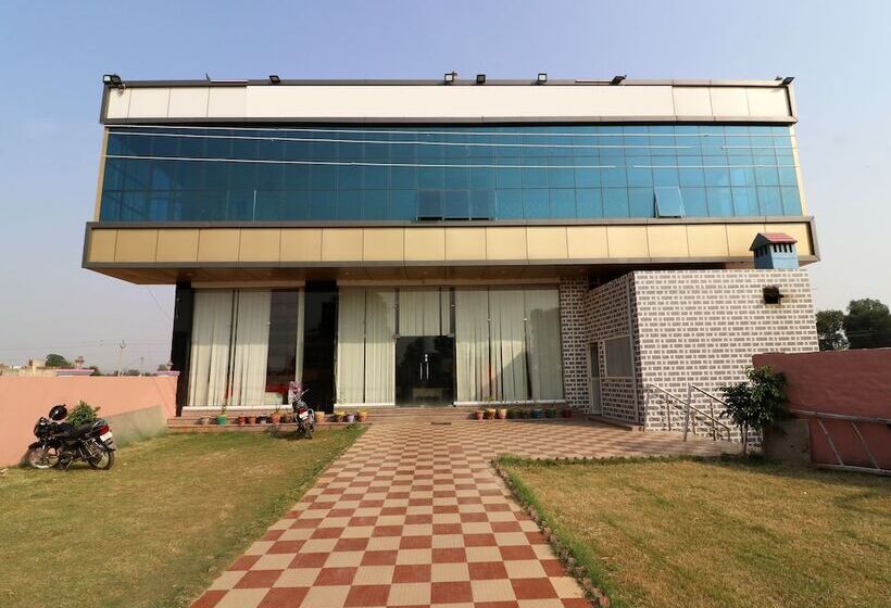 هتل Oyo 22646 Jyoti