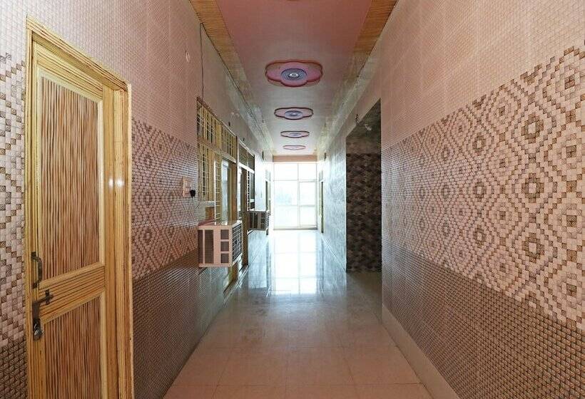 هتل Oyo 22646 Jyoti