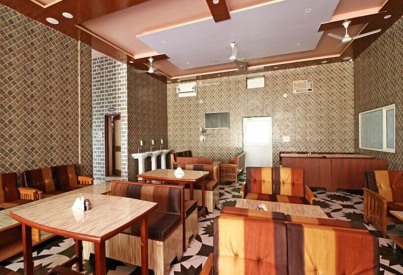 هتل Oyo 22646 Jyoti