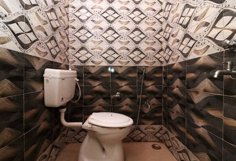 هتل Oyo 22646 Jyoti