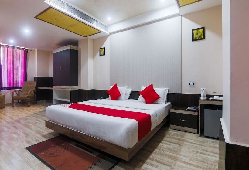فندق Oyo 28278 Heritage Tezpur