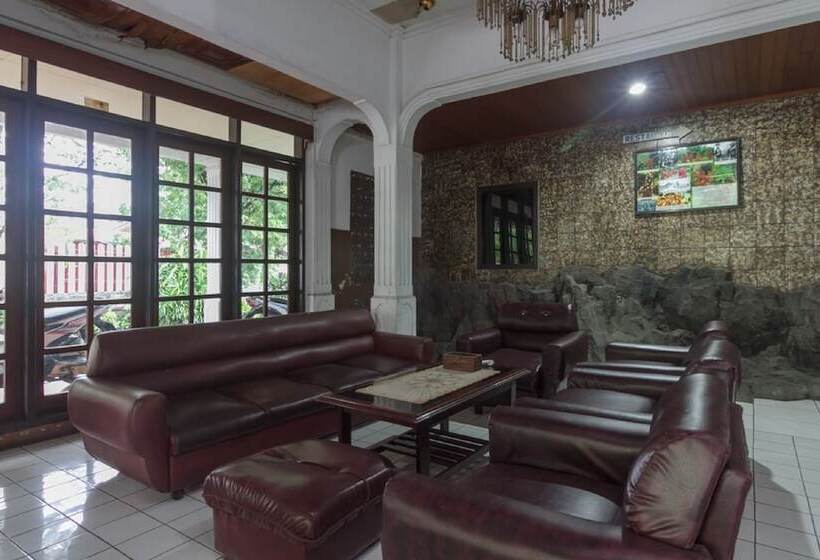 酒店 Reddoorz At Jalan Babepalar Rike Manado