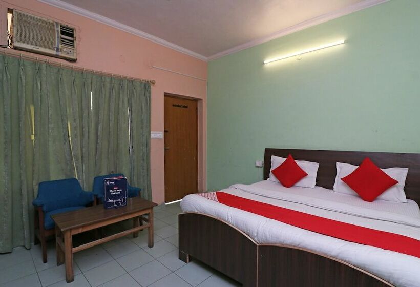 Oyo 16270 Hotel Sweet Home