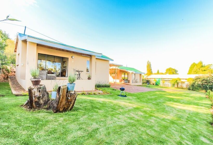 بنسيون Cinzaco Dullstroom