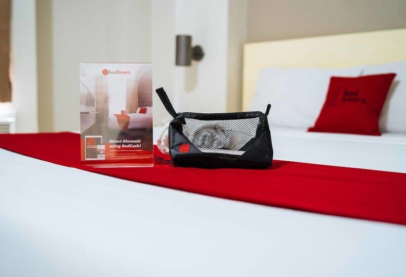 펜션 Reddoorz At Samat Mandaluyong